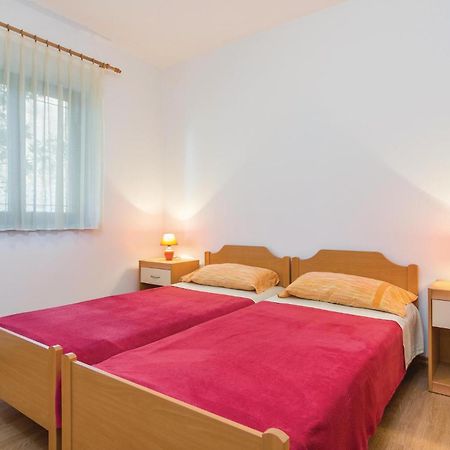 Beautiful Apartment In Porec With Kitchen Poreč Exterior foto