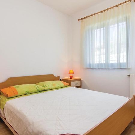 Beautiful Apartment In Porec With Kitchen Poreč Exterior foto
