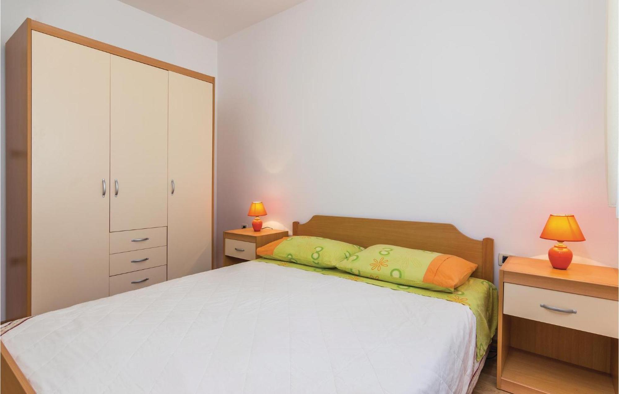 Beautiful Apartment In Porec With Kitchen Poreč Exterior foto