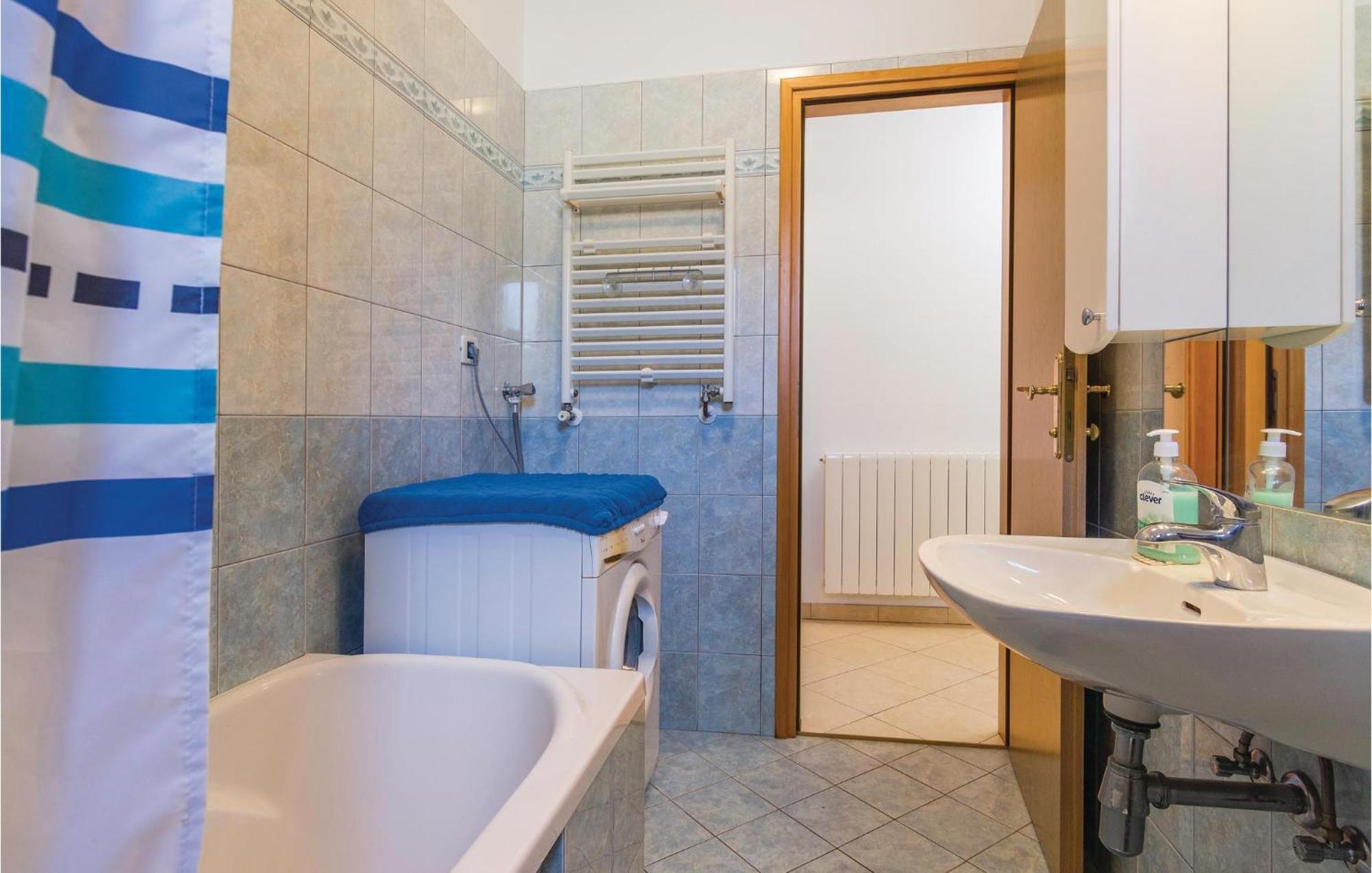 Beautiful Apartment In Porec With Kitchen Poreč Exterior foto