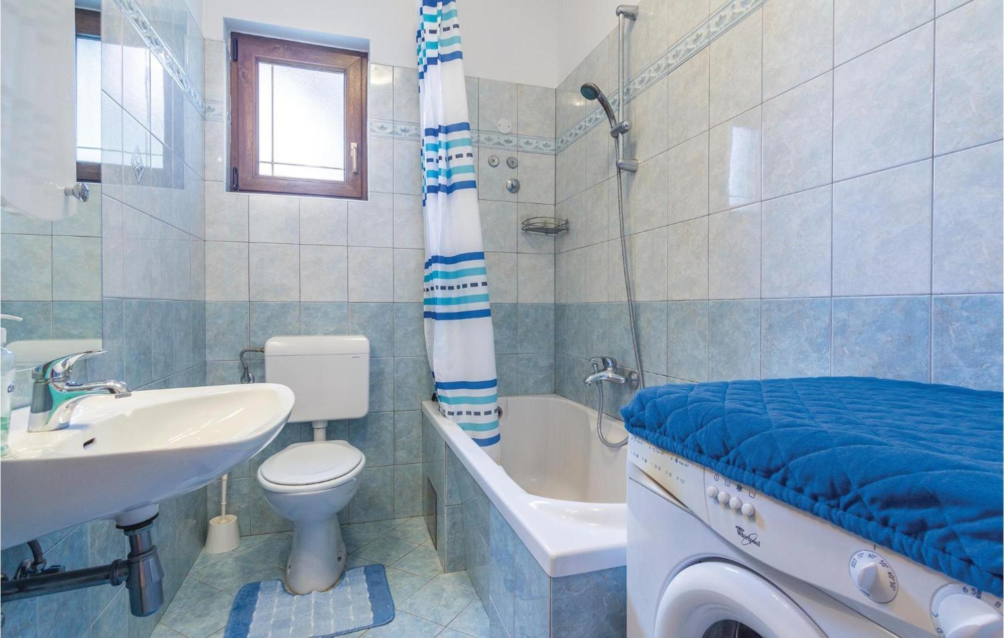 Beautiful Apartment In Porec With Kitchen Poreč Exterior foto