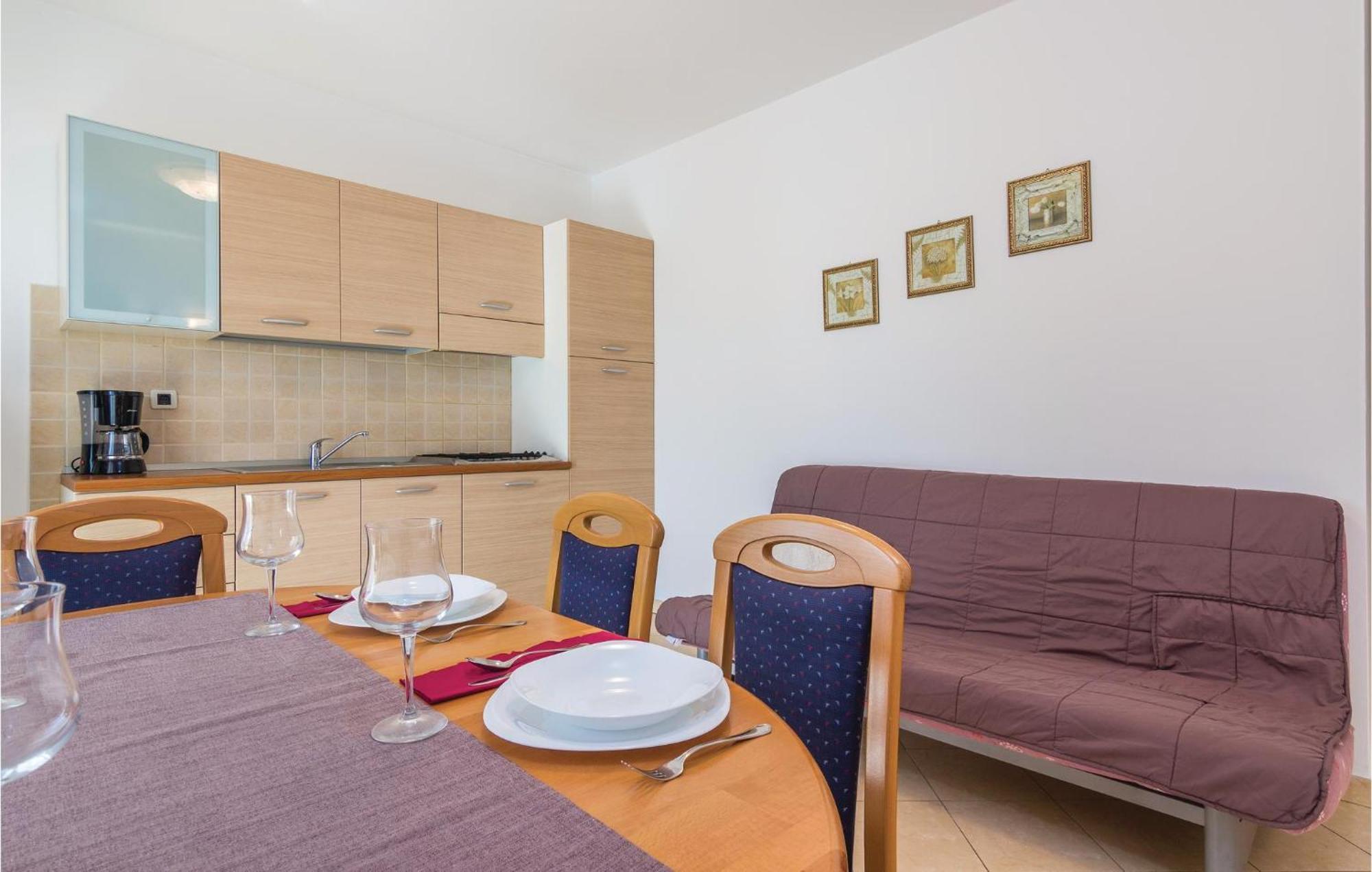 Beautiful Apartment In Porec With Kitchen Poreč Exterior foto